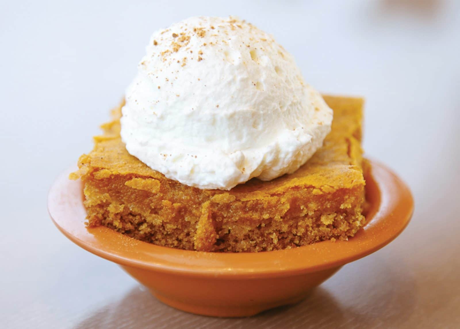 Paula Deen�s Family Kitchen Pumpkin Ooey Gooey Cake My