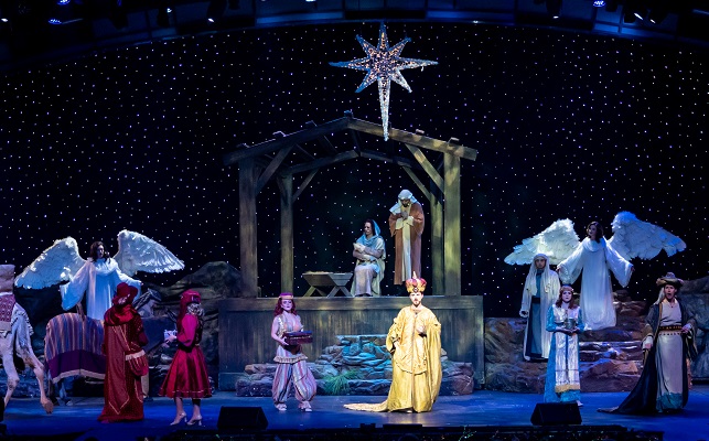 Christmas at the Smoky Mountain Opry - Holiday Show in Pigeon Forge