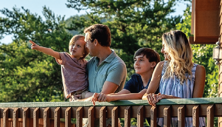 image of family in pigeon forge