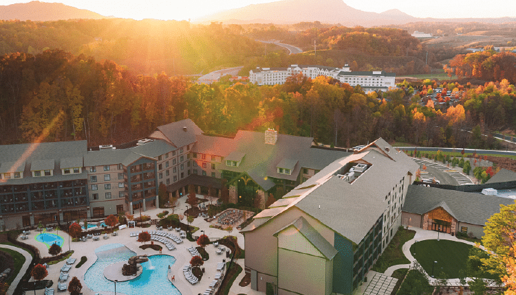 image of outside of Dollywood’s Heartsong Lodge & Resort