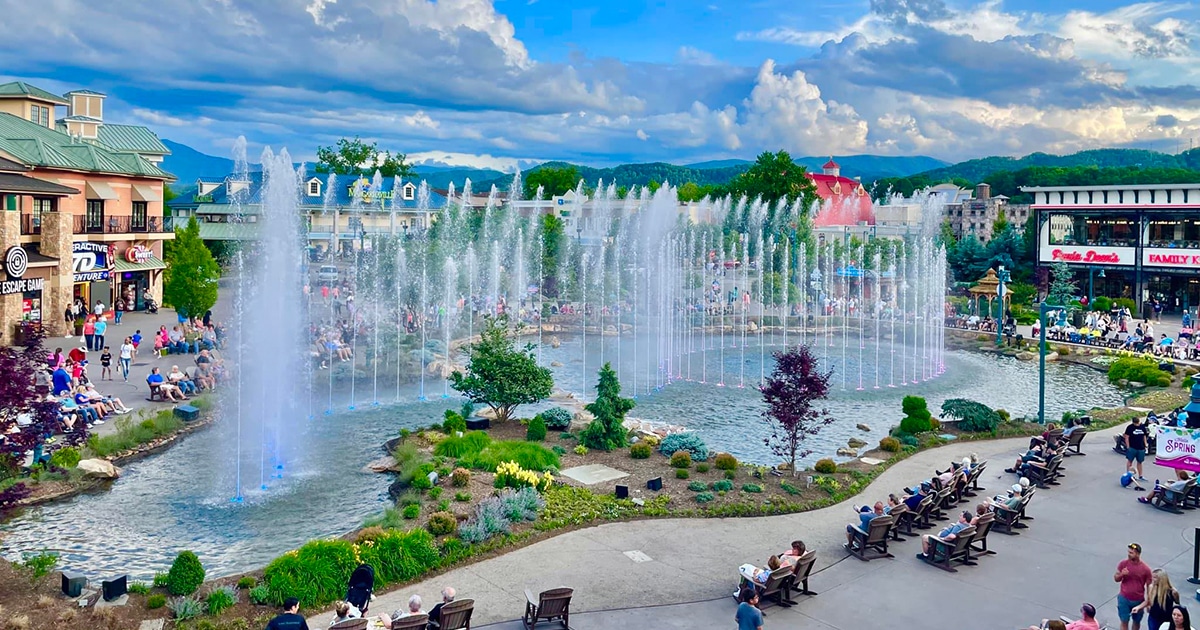 Insider’s Guide to The Island in Pigeon Forge | My Pigeon Forge