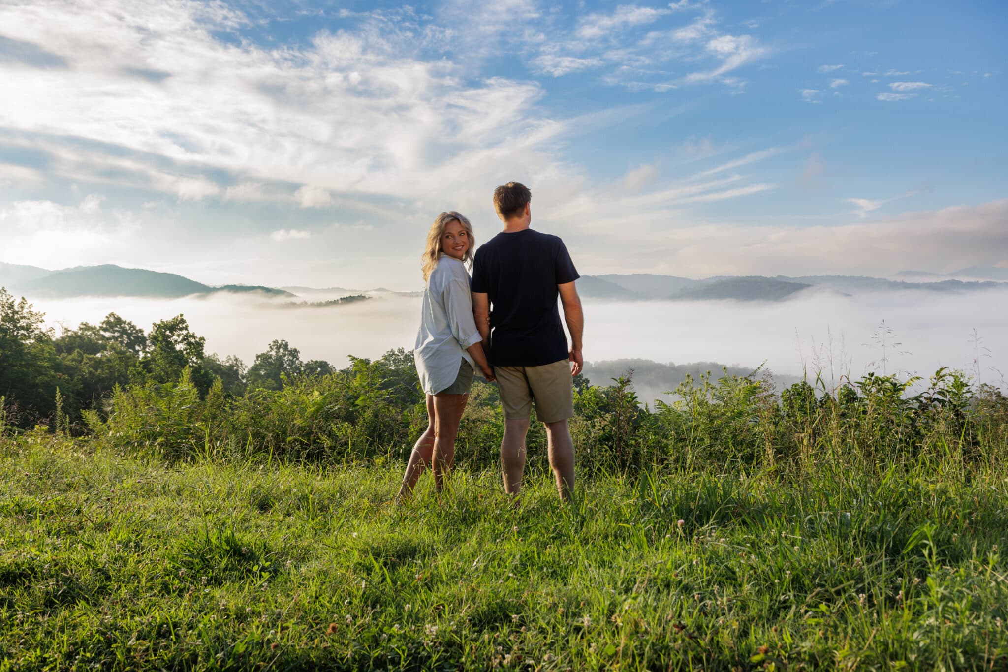 image of couple at the smoky mountains